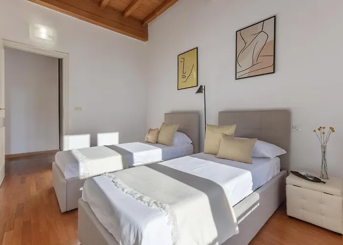 Palazzo Manfredini Exclusive&deluxe Appartamento *